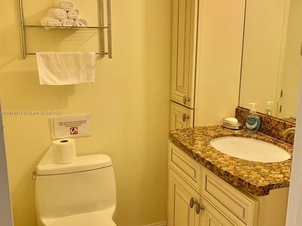 1985 S Ocean Dr 3C, Hallandale Beach FL 33009