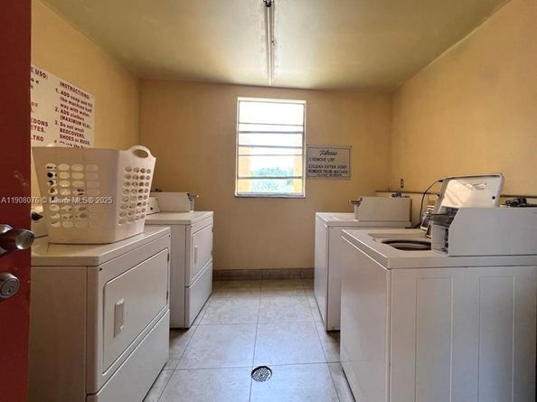 4334 NW 9th Ave 91B, Deerfield Beach FL 33064