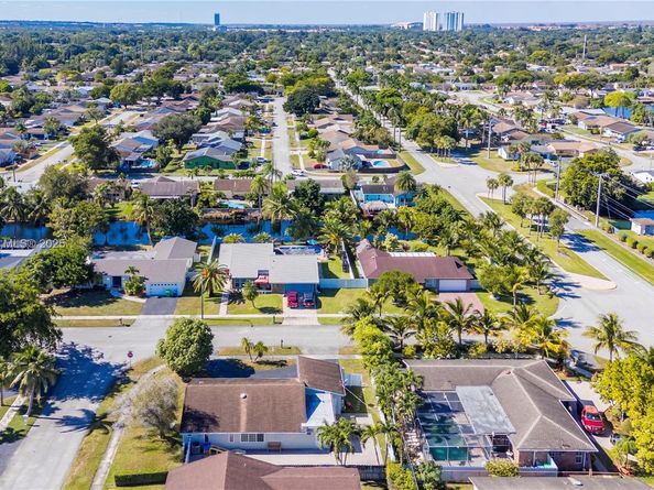 2180 NW 107th Ave, Sunrise FL 33322