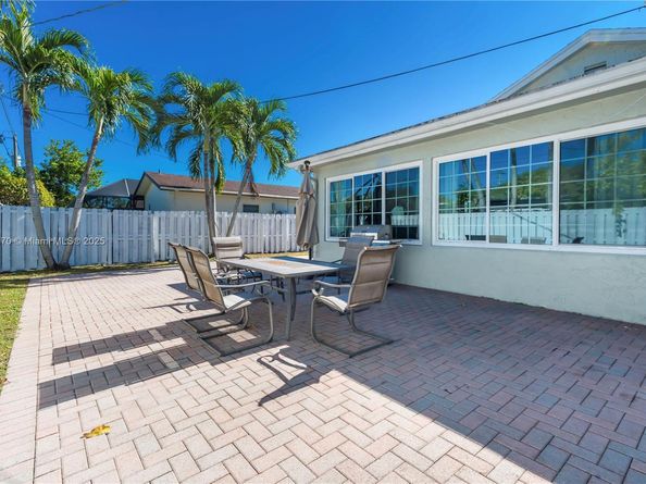 2180 NW 107th Ave, Sunrise FL 33322