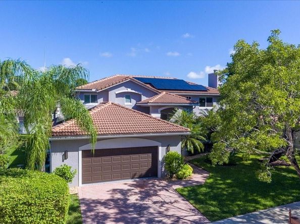 347 Fairmont Rd, Weston FL 33326