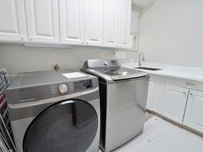 347 Fairmont Rd, Weston FL 33326