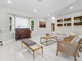 347 Fairmont Rd, Weston FL 33326