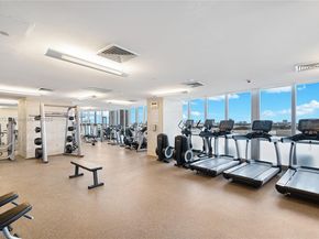 1100 Biscayne Blvd 5303, Miami FL 33132