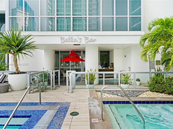 1100 Biscayne Blvd 5303, Miami FL 33132