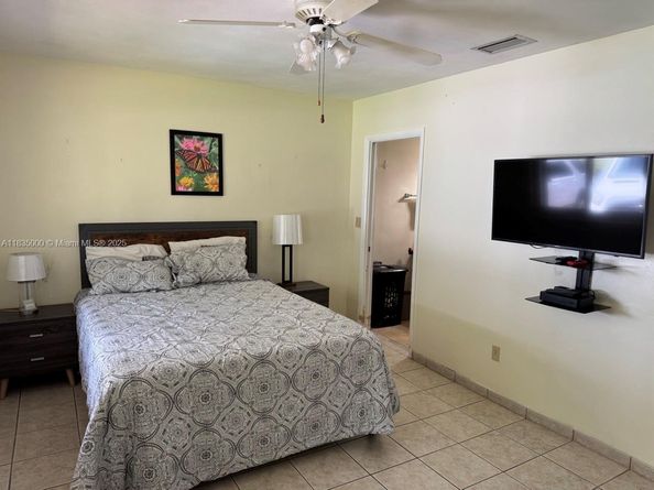 14181 Leaning Pine Dr, Miami Lakes FL 33014