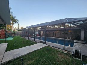18800 Lenaire Dr, Cutler Bay FL 33157