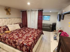 18800 Lenaire Dr, Cutler Bay FL 33157