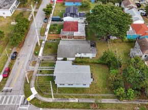 940 NW 67th St, Miami FL 33150