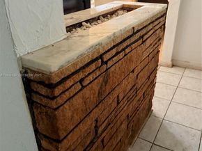 940 NW 67th St, Miami FL 33150