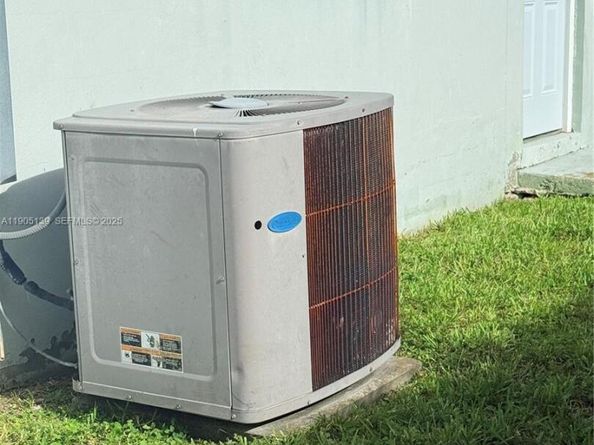 940 NW 67th St, Miami FL 33150