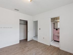 940 NW 67th St, Miami FL 33150