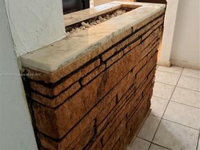 940 NW 67th St, Miami FL 33150