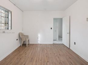 940 NW 67th St, Miami FL 33150