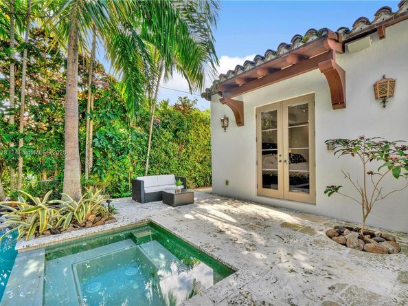 932 Escobar Ave, Coral Gables FL 33134