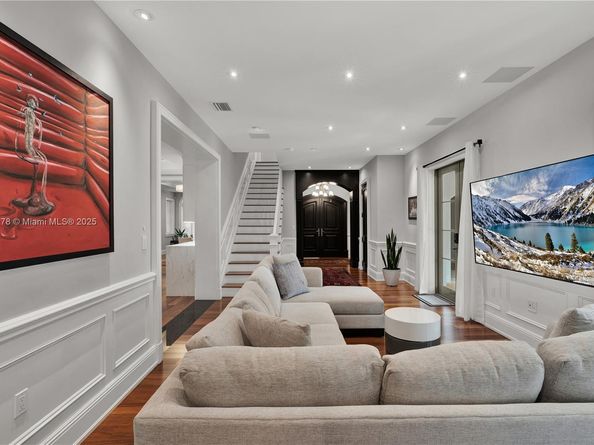 932 Escobar Ave, Coral Gables FL 33134