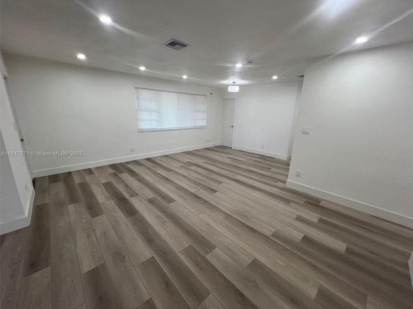 5291 Flagler St, Hollywood FL 33021