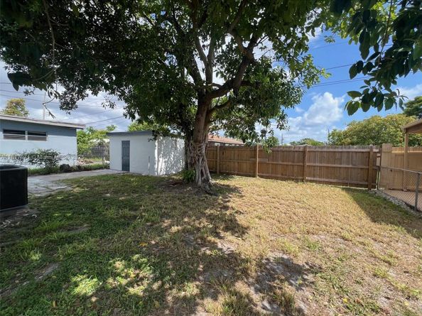 5291 Flagler St, Hollywood FL 33021