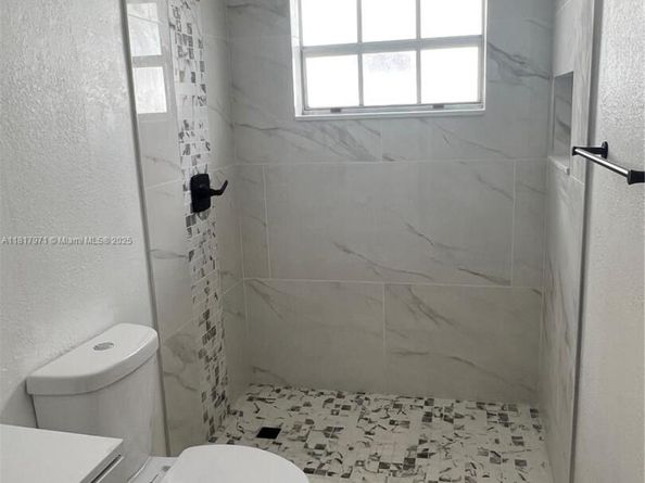 5291 Flagler St, Hollywood FL 33021