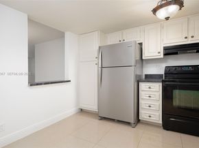 3150 W Rolling Hills Cir 307, Davie FL 33328