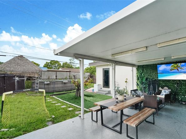 5128 SW 4th St, Miami FL 33134