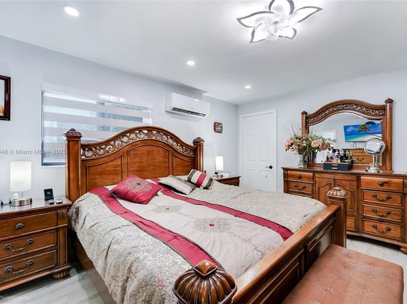 5128 SW 4th St, Miami FL 33134
