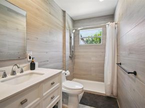 942 SE 13th Ave, Deerfield Beach FL 33441