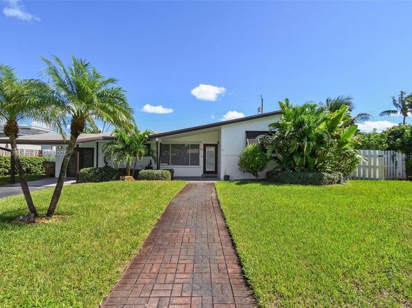 942 SE 13th Ave, Deerfield Beach FL 33441