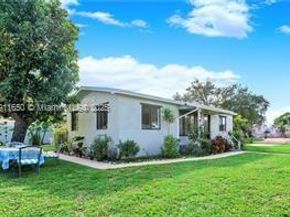 6470 Mcclellan St, Hollywood FL 33024