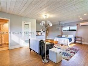 6470 Mcclellan St, Hollywood FL 33024