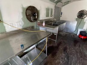 6470 Mcclellan St, Hollywood FL 33024