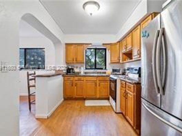 6470 Mcclellan St, Hollywood FL 33024