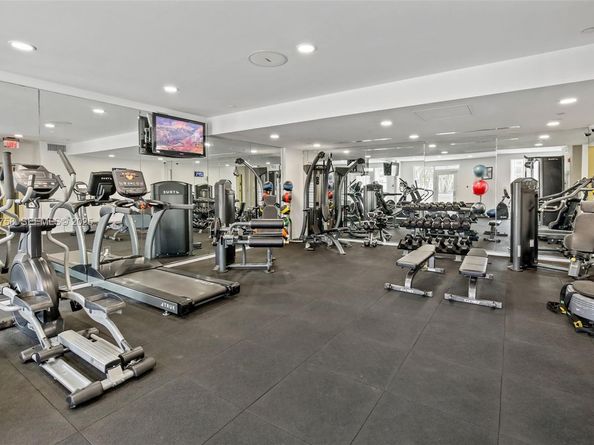 10 Aragon Ave 1019, Coral Gables FL 33134