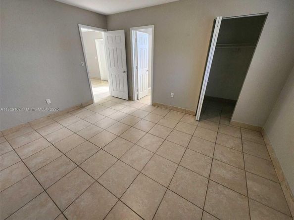 18005 NW 7th Ave, Miami Gardens FL 33169