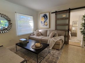 827 NE 140th St, North Miami FL 33161