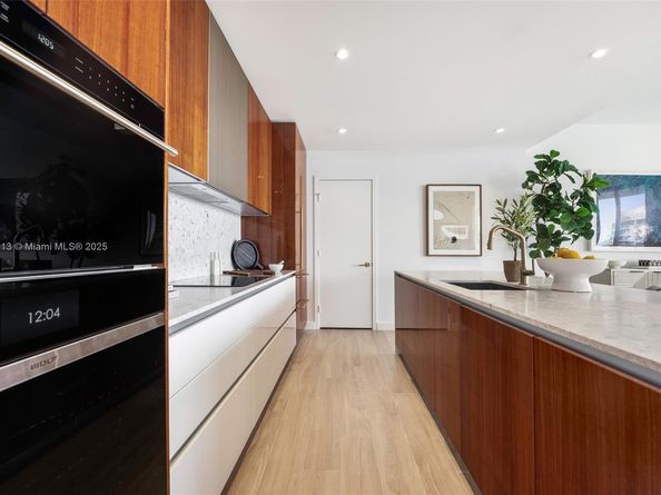 2678 Tigertail Ave 1706, Coconut Grove FL 33133