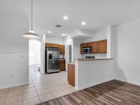 21217 NW 14th Pl 222, Miami Gardens FL 33169