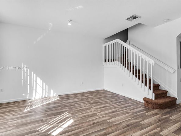 21217 NW 14th Pl 222, Miami Gardens FL 33169