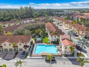 21217 NW 14th Pl 222, Miami Gardens FL 33169