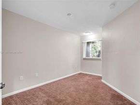 21217 NW 14th Pl 222, Miami Gardens FL 33169