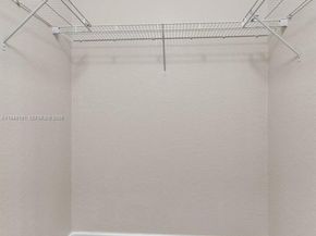 21217 NW 14th Pl 222, Miami Gardens FL 33169