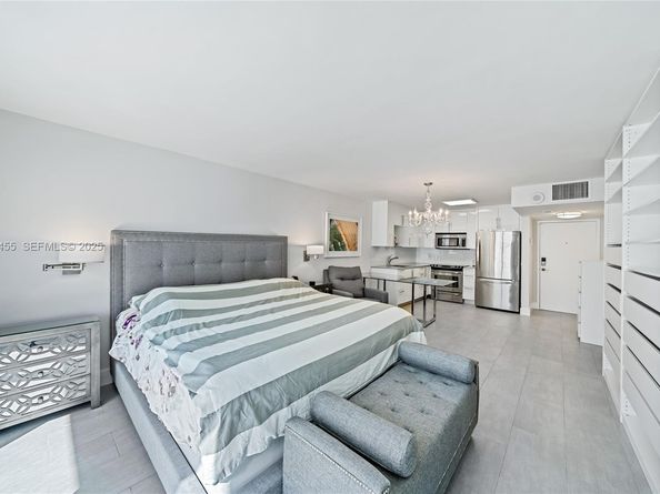 Undisclosed Address #A11924455, Miami Beach FL 33139