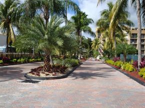1470 NE 123rd St A902, North Miami FL 33161