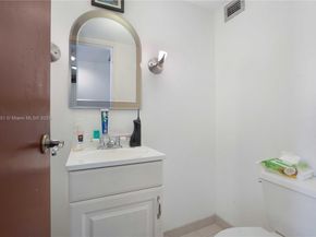 1228 West Ave 607, Miami Beach FL 33139