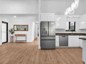 9517 SW 148th Ave Cir E, Miami FL 33196