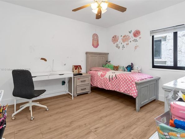 9517 SW 148th Ave Cir E, Miami FL 33196