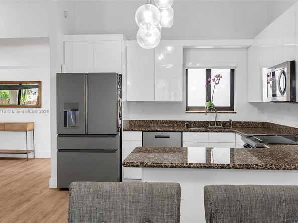 9517 SW 148th Ave Cir E, Miami FL 33196