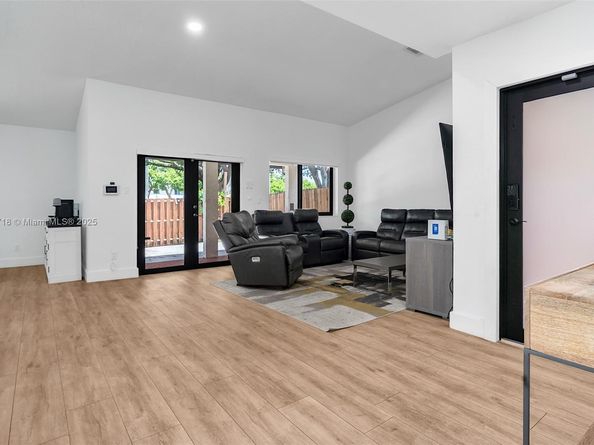 9517 SW 148th Ave Cir E, Miami FL 33196