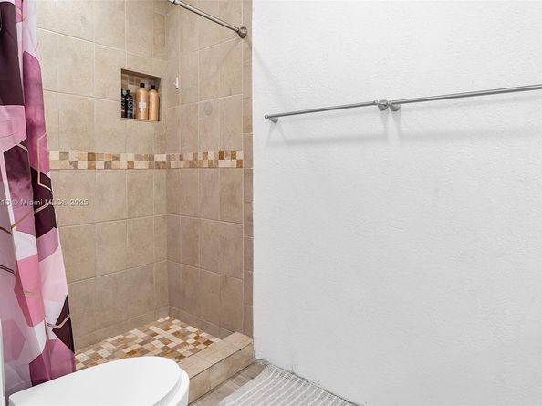 9517 SW 148th Ave Cir E, Miami FL 33196