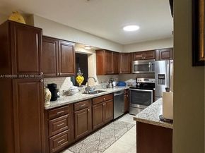 7008 NW 95th Ter, Tamarac FL 33321